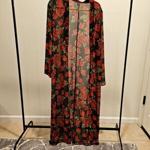Black and Red Rose Women's Robe
